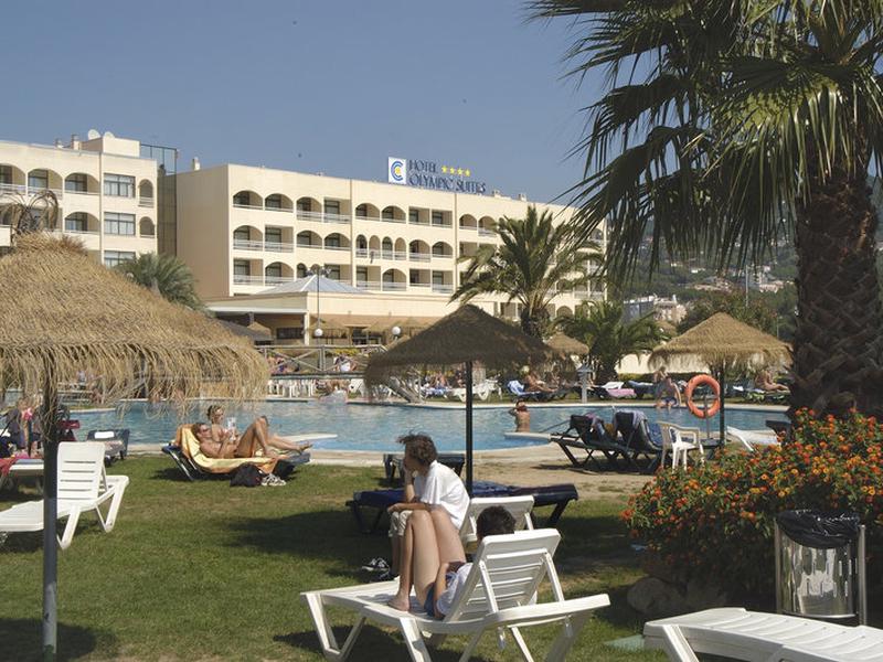 251DFB5387F632D778B1A7BD25982493