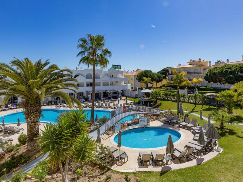 B5A6ADC33D387E18A1FCA77F124AC030