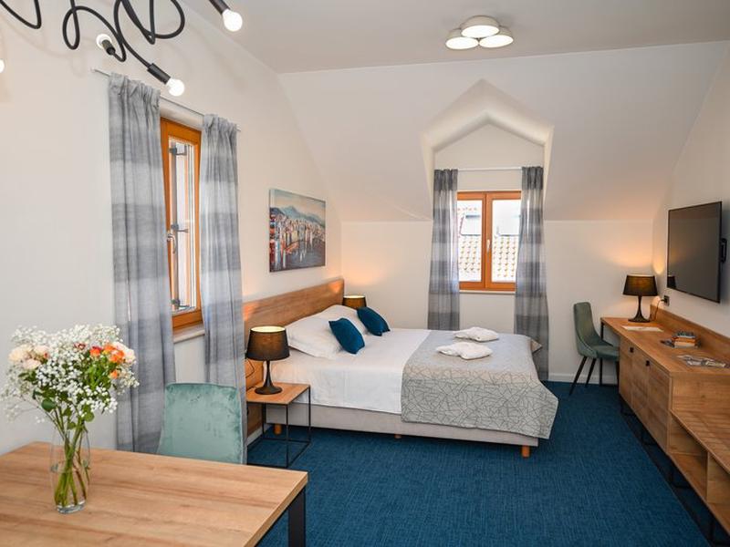 3FBAFCBB581326127B8D8DF212D23CE9