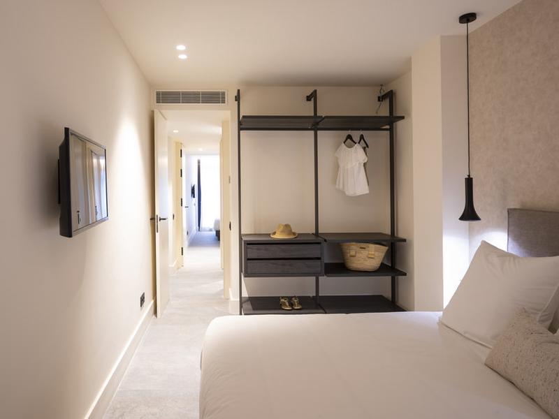 1A9FC6D6457F41AB93FA4D887F4347A4