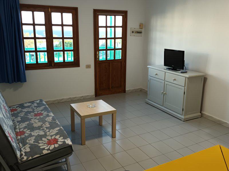 2B3B27AB3E1635CCC16E2F798D705B1A