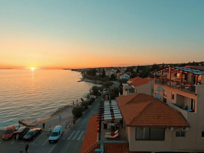 1E697CED0322407F54933B7AA9937E6B