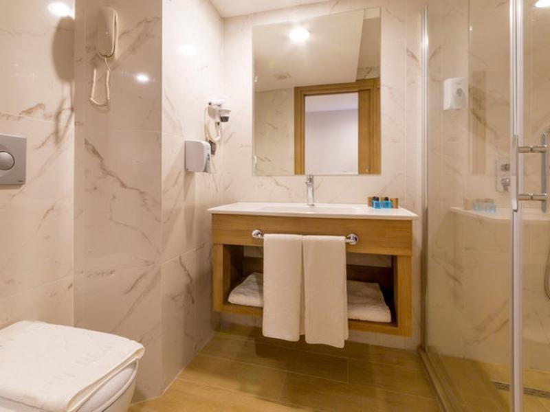 FCD42D50B40872E045C96BFB28A4C679