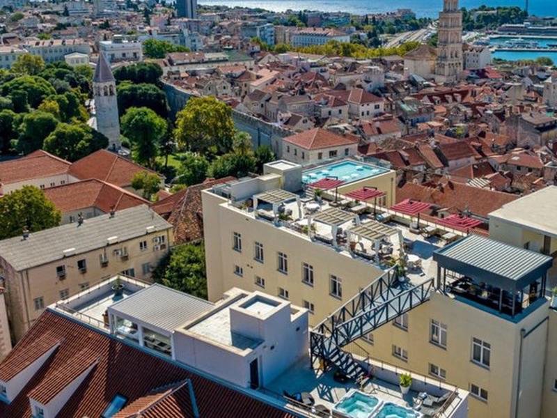 80A6432AC2415E1196195ACA043C8386