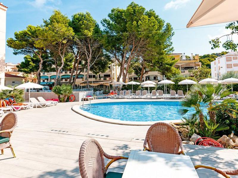 4B7061BC824F27D76367957BE7447A6E