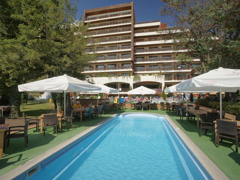 B3CF4243E0E613B93BF01836115A4F1E