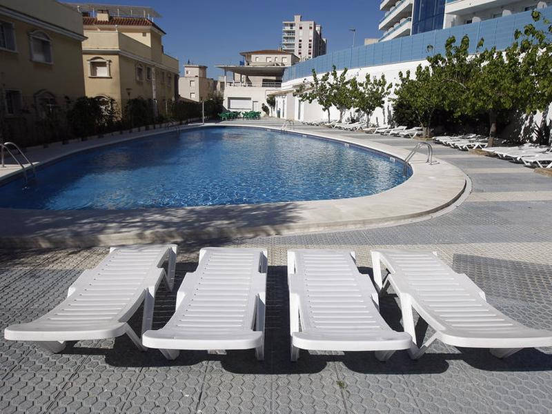 AA550DED8362107D1373D1A3EAC05305