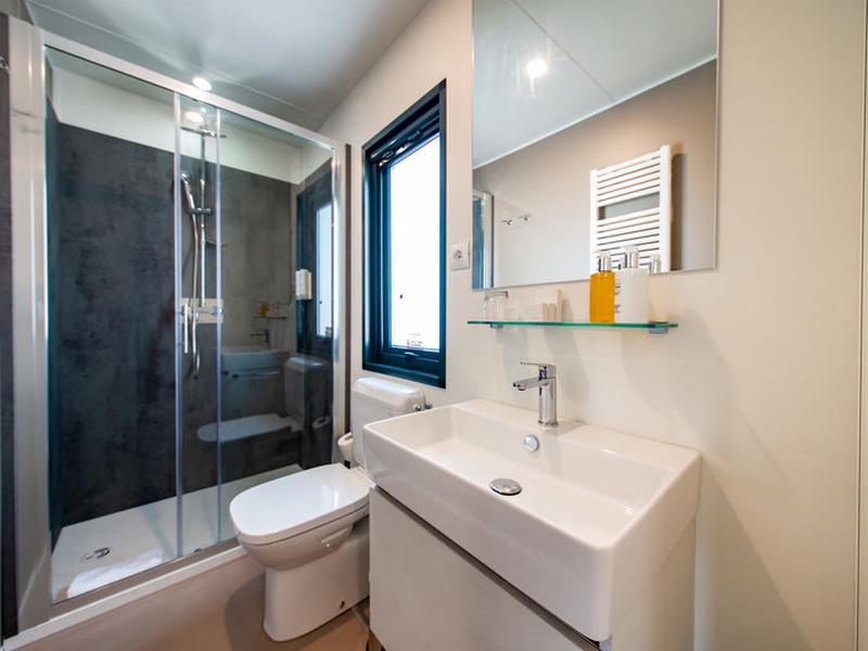 D76B68EA39EF47B0CA6C9BEC352F20E2