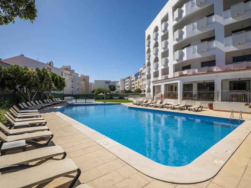 3FC89583C69E33671707F05F1D8C4C39