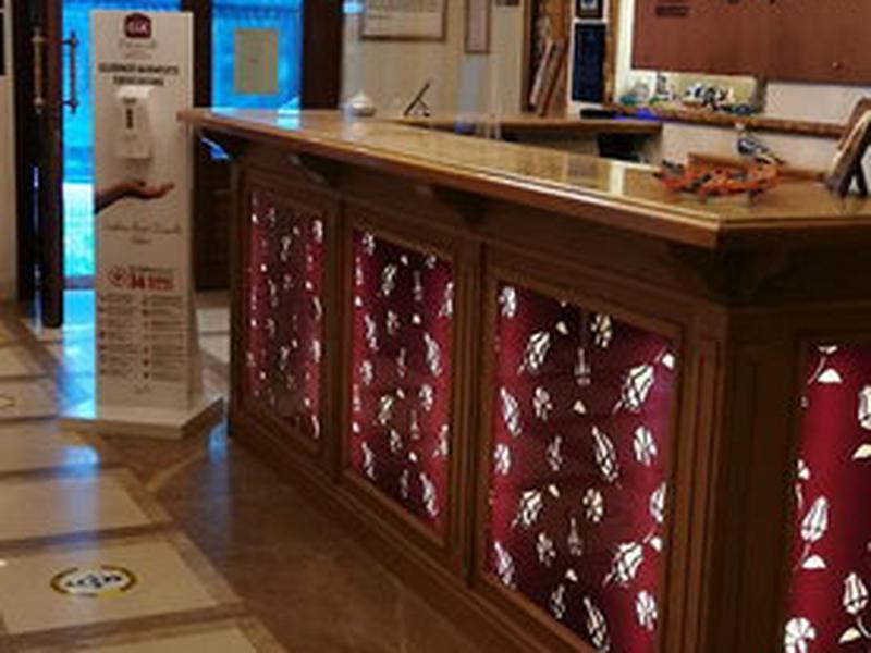 1CE15A58257555E8120F9840CBA88280