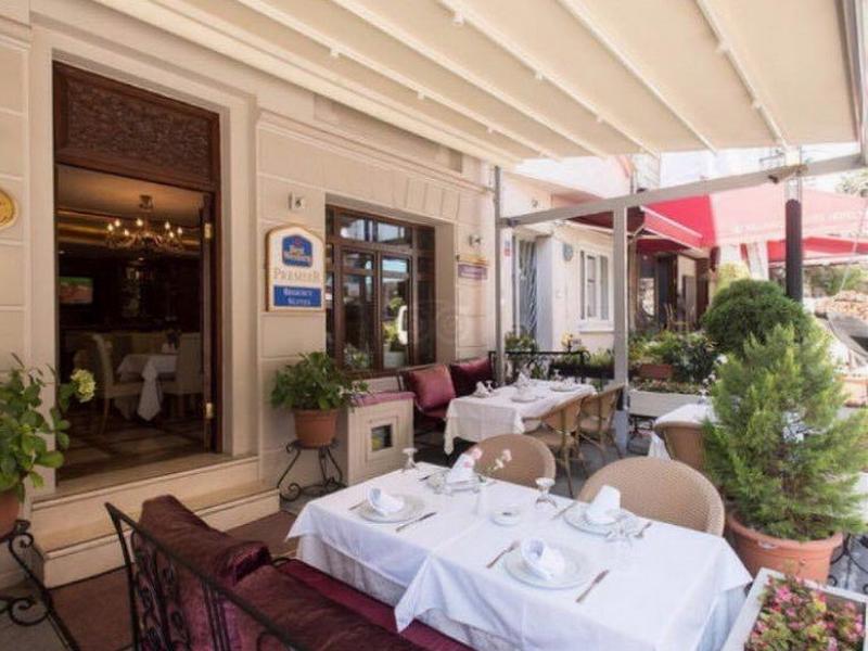 81E51D5FD4C3670FFFDC591B73CDFEBA