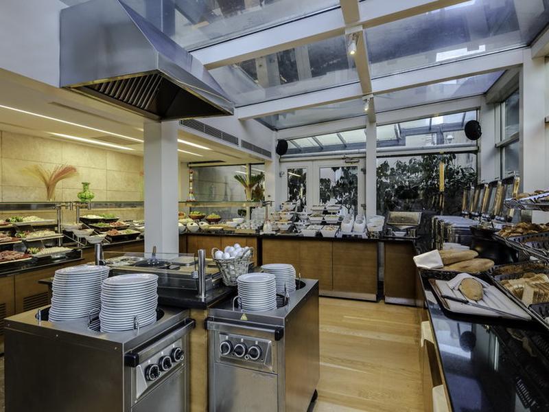 A6748A10198BC5DEE2A6A4A4566BD69C