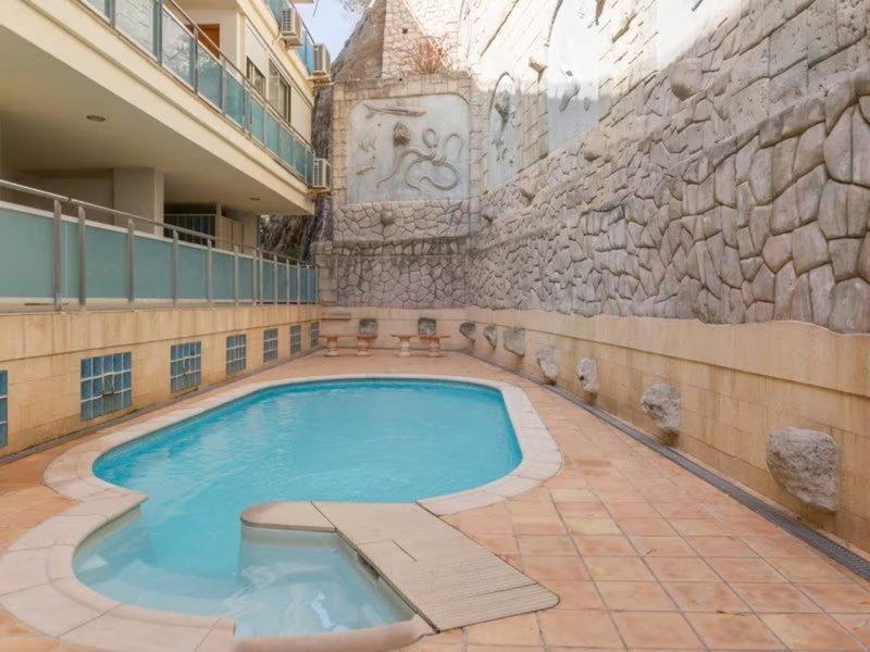 084D5B86BE30DE75EADD6F382036667B