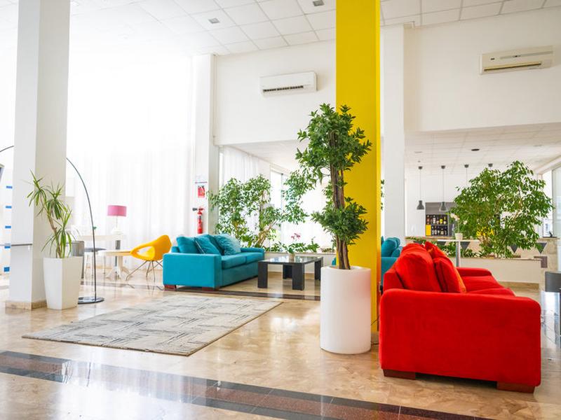 0370AA5864838F7CCEBEA4B97592ACA6