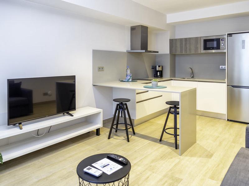 1F1CE0DE9EB13BFFC0E06D988101B11D