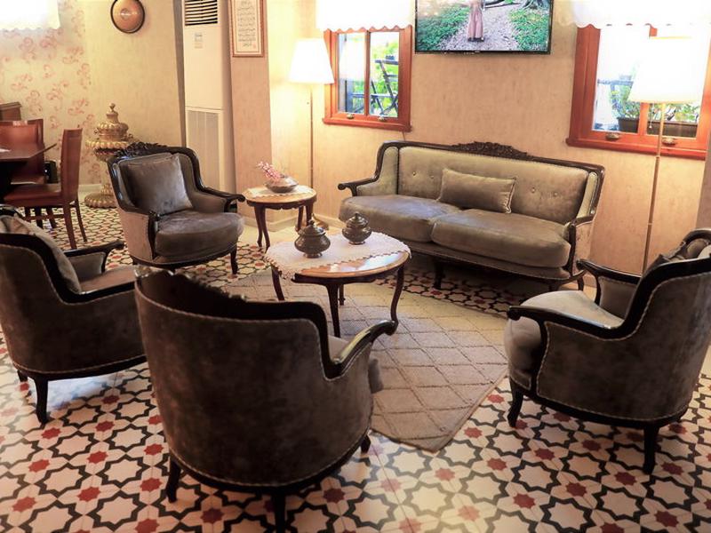 C1EF063C7077950A2B90B4F135E3B352