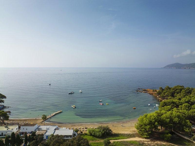 6E9CB7A9F9D14119780C90EEC5868276