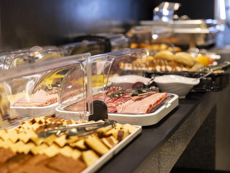 2F15774E459E545E1E337C4D42857926