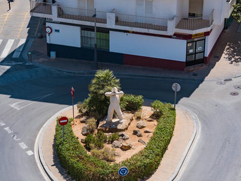 130C0F1B2A22F27E31F25D89EBE17E32