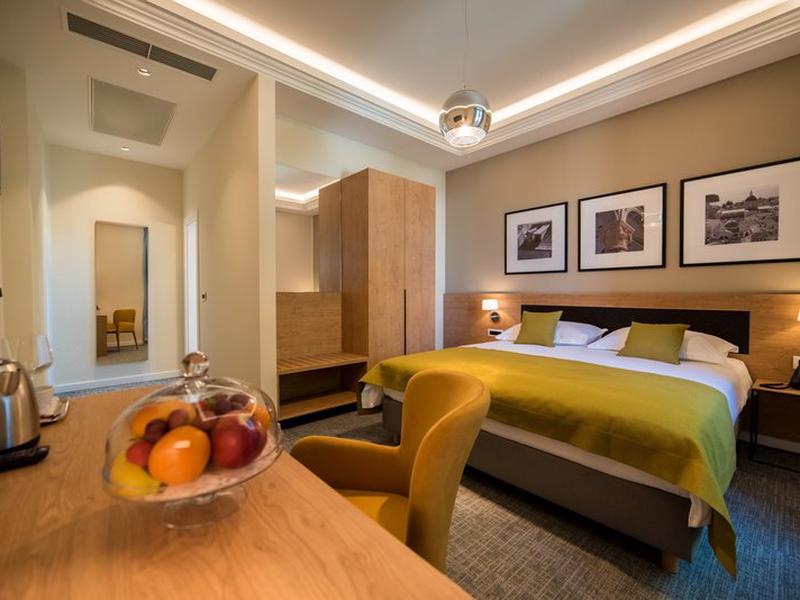 A63D93B76BC20310A894E1A4F5697407