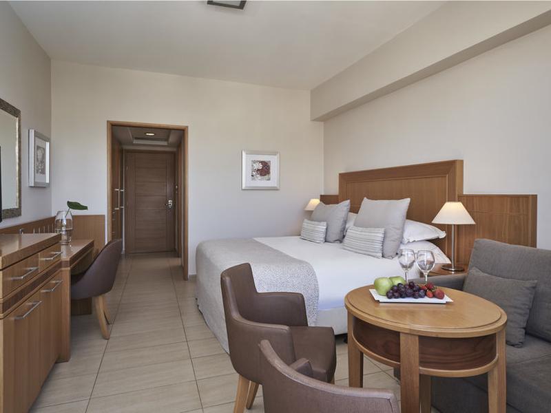 BFF3554812ABFFD50CF38E2CFF0C80C6