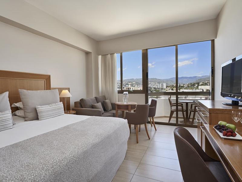 4CE6906F1A79FC5754E5096957D1EF24