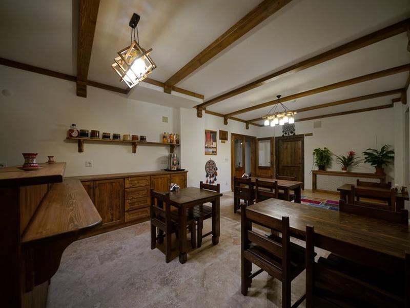 E4EDCB02562ED592383B62B2D08DCA2B