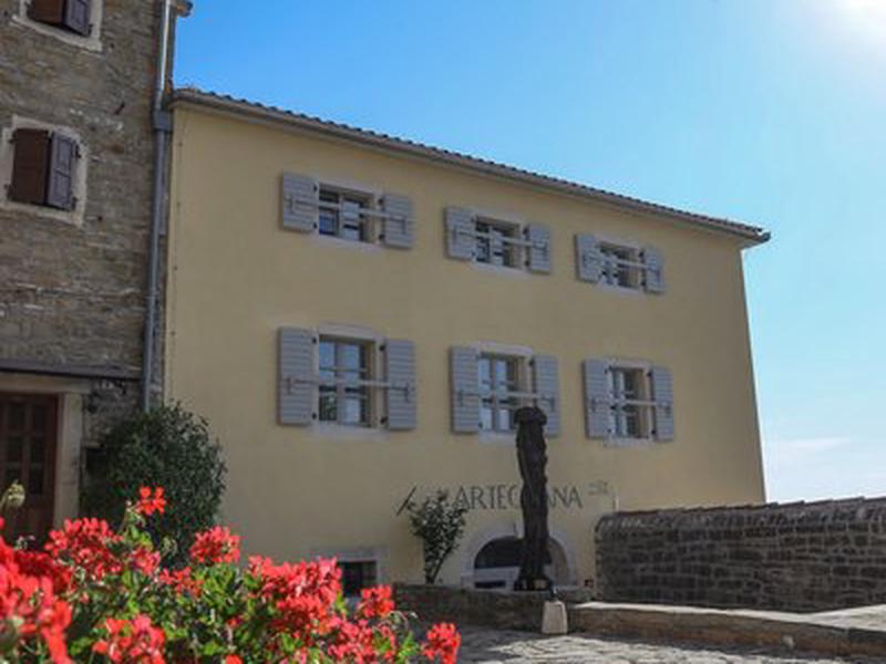 96B8EE0CD62FDEDBFAA6246FEFDC16A6