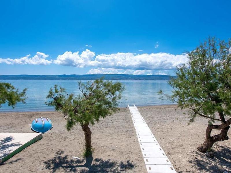 1D9EB97DBD8317F2256E5448C4C72F5A