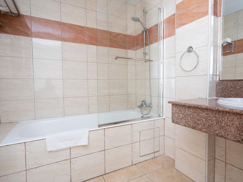 E2235659F87FBEB37E43C76F75606F29