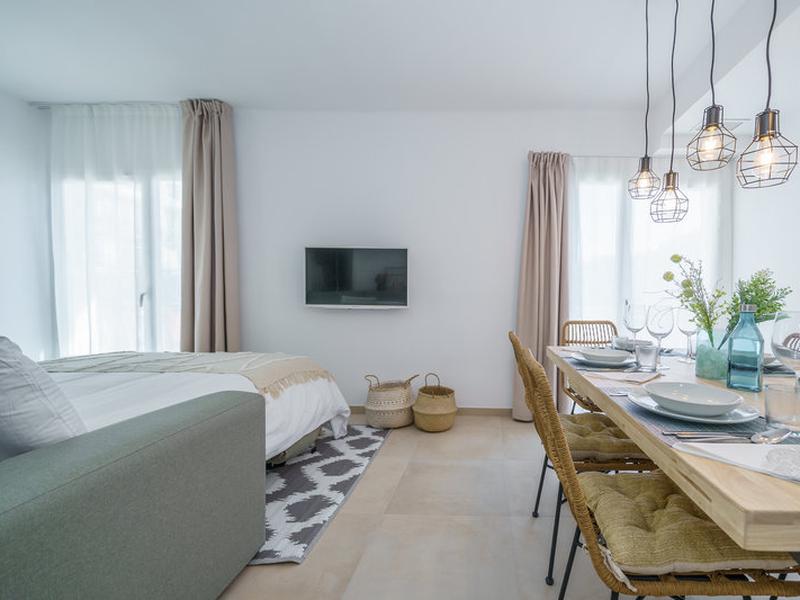 31DC06C722E79392F09FFF70BFDAD268