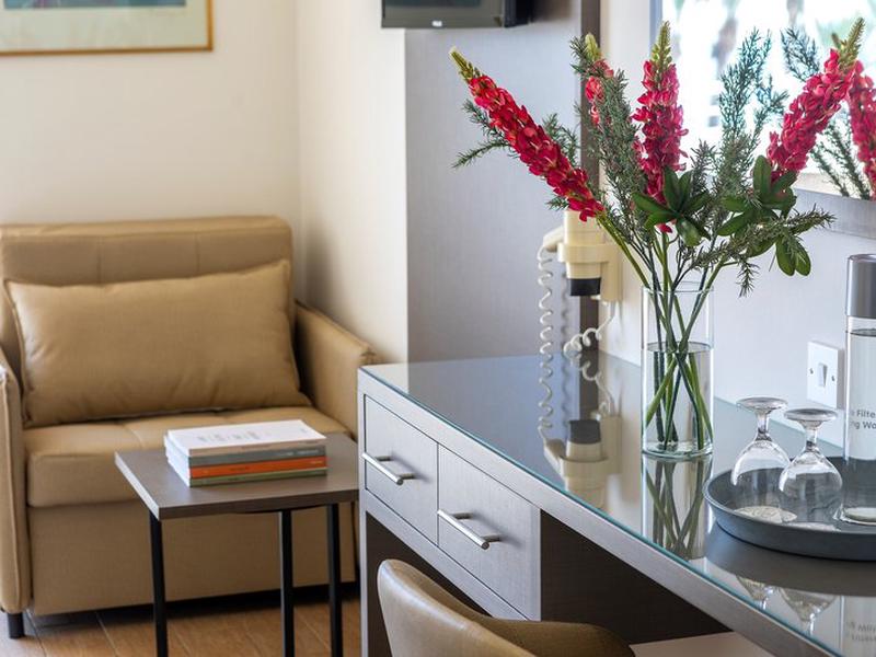 5A86C41810E047C5C80959744ABFA6E8