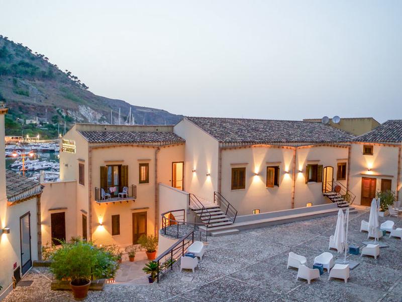 DD3EB5B658CF498A2D57BC2406666EAB