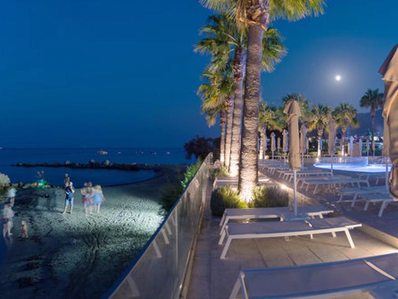 EF9729EBF38D91A1E24BB9195B37EC9C