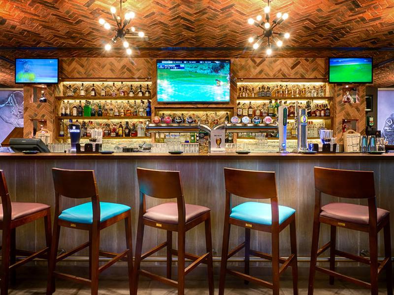 CFA34399DFF1837D2AC5EBB077886610