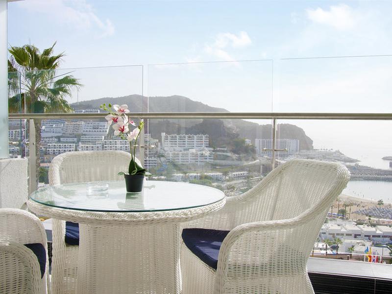 EB7205A3E44D1E41B0303F6ED7716193