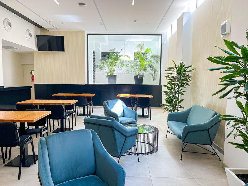 67F8FAFDD7E33C0B977AEC683DB7B0AF