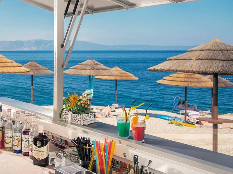 E65F3BDC352E4994C4F69A8961FB933D