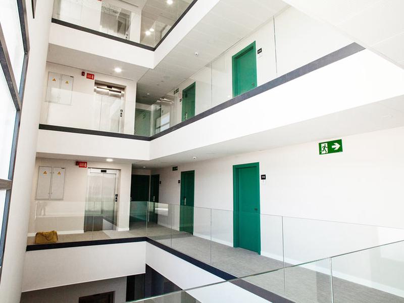 90ACB8C2918747D34C3A9AA1C0E3F41F