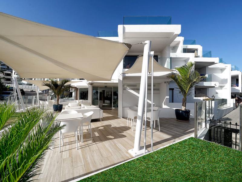 A9DA5CEE992D5803FA9C47A55D1691EE