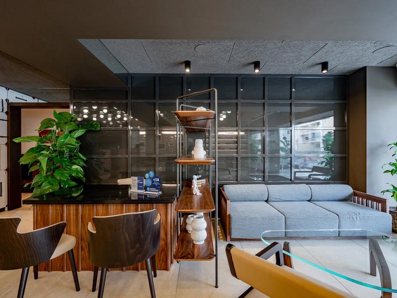 B0E5AB50B80CD212A8AC209622BBF988