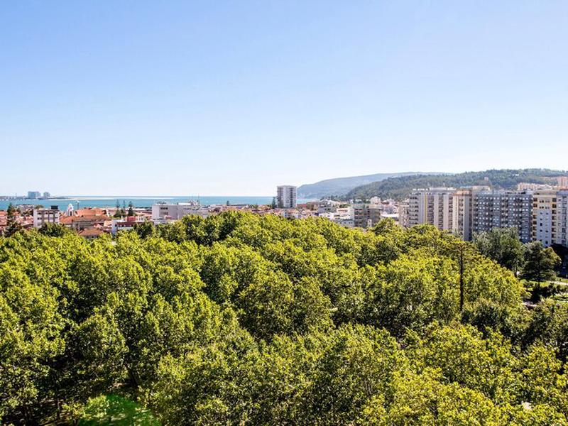 DDE82B78CEA784FC4F9B238EB0418062