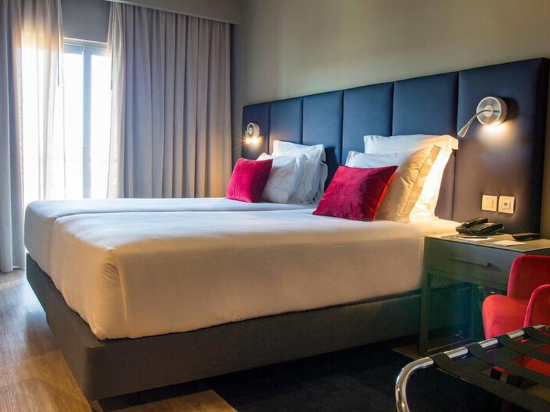 DC3D84101C9D696E0D5C7CDF49835976