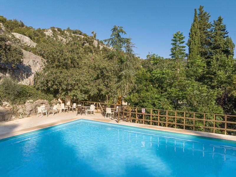 E9A4EF0B02364FB82892A73FA0B063FB