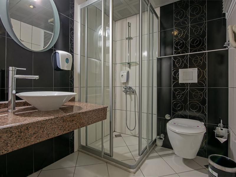 559B676CCF44CA88FE3DE8DE11FB3EB9