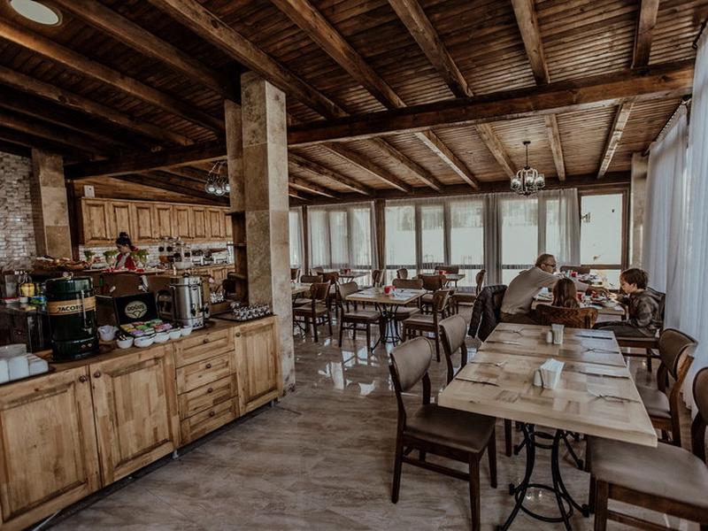 5736CEEC036435D2C45481C373D8D023