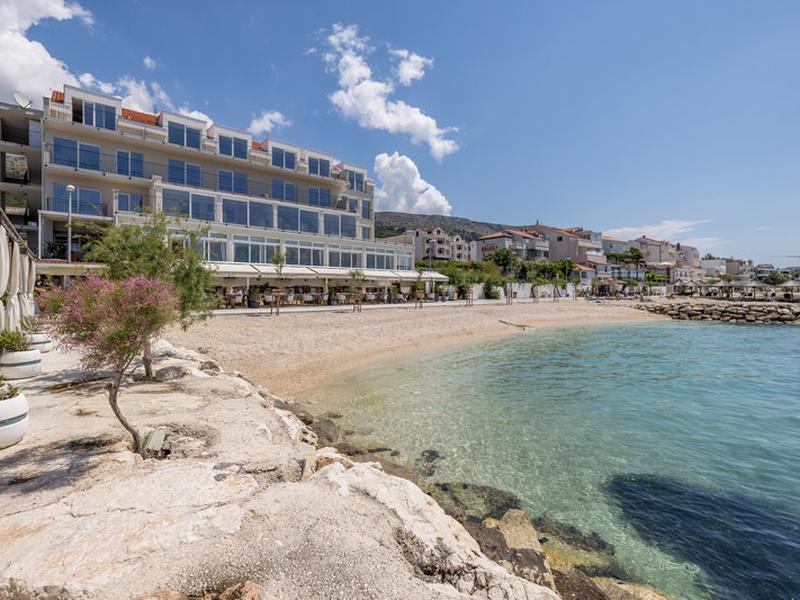 064B20DC6E46BF86195457733EDD0D35