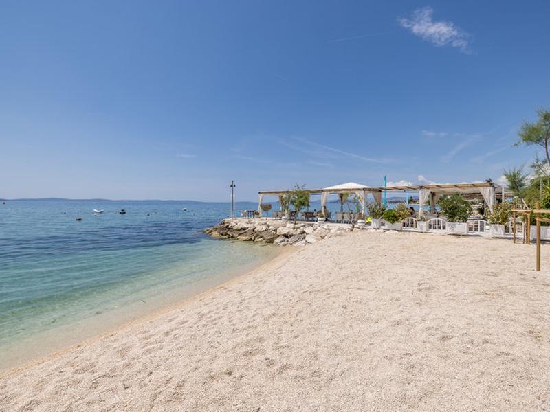 B87A98A076024EFAC0F2BF600363D5B3