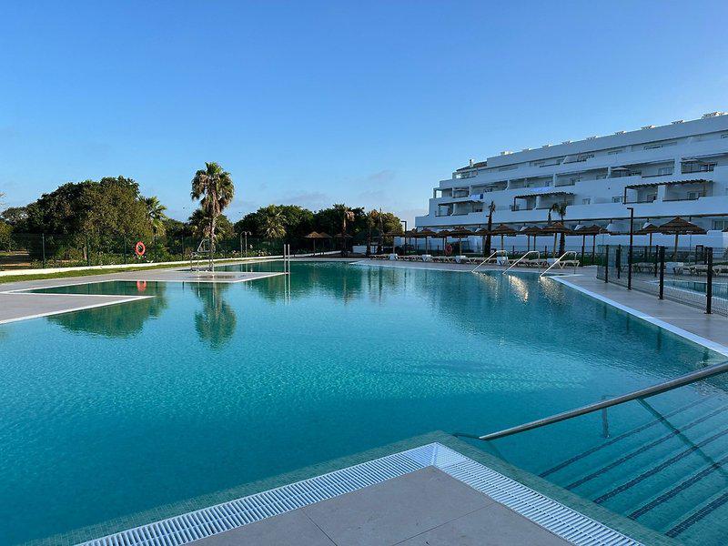 EEF49ABCCC2FD6A31AB60B694B355097