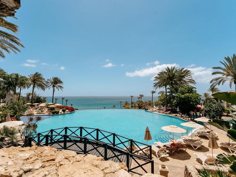 AD9BC0EE20AA6CB91907BA9C325FE21B